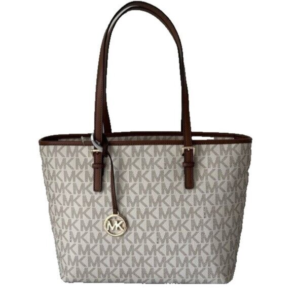 Michael Kors Jet Set Vanilla Luggage Tote Carry All Shoulder Handbag Logo Charm - Picture 1 of 13